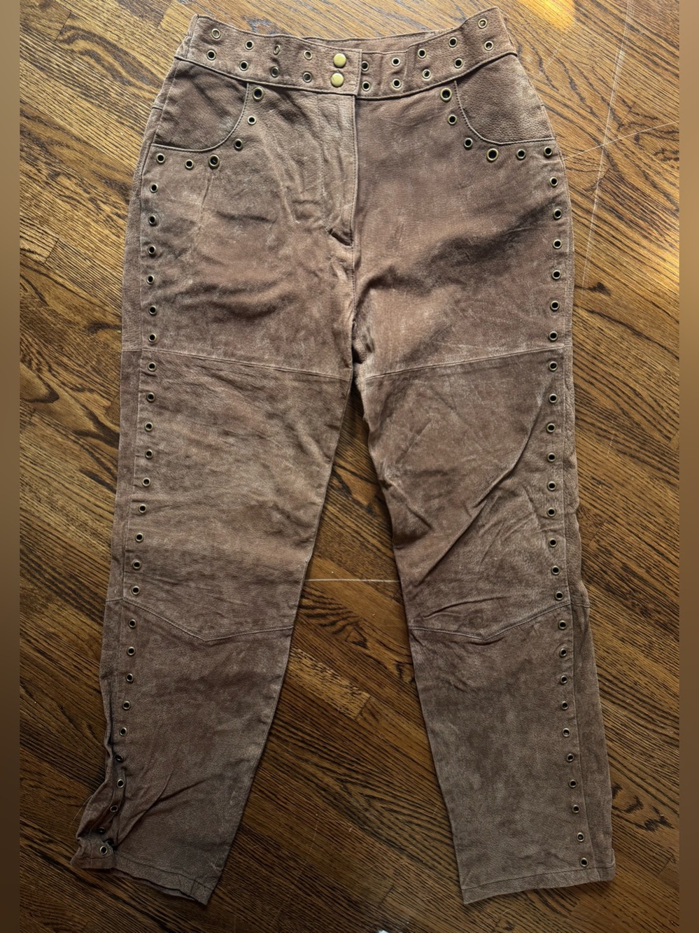 Robert Louis NWT Vintage Brown 100% Suede Eyelet-Trim Trousers Size Medium